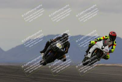 media/Jan-15-2023-SoCal Trackdays (Sun) [[c1237a034a]]/Turn 9 (2pm)/